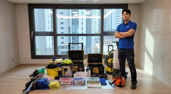 신축 아파트 창틀 청소 이렇게 진행됩니다 2